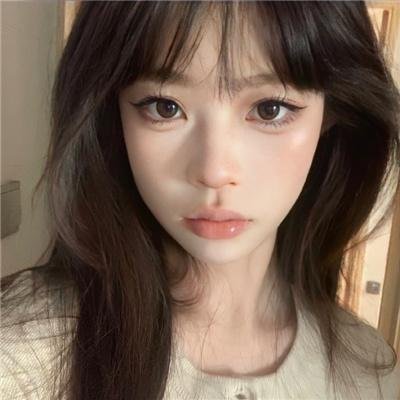 人吓鬼 海报